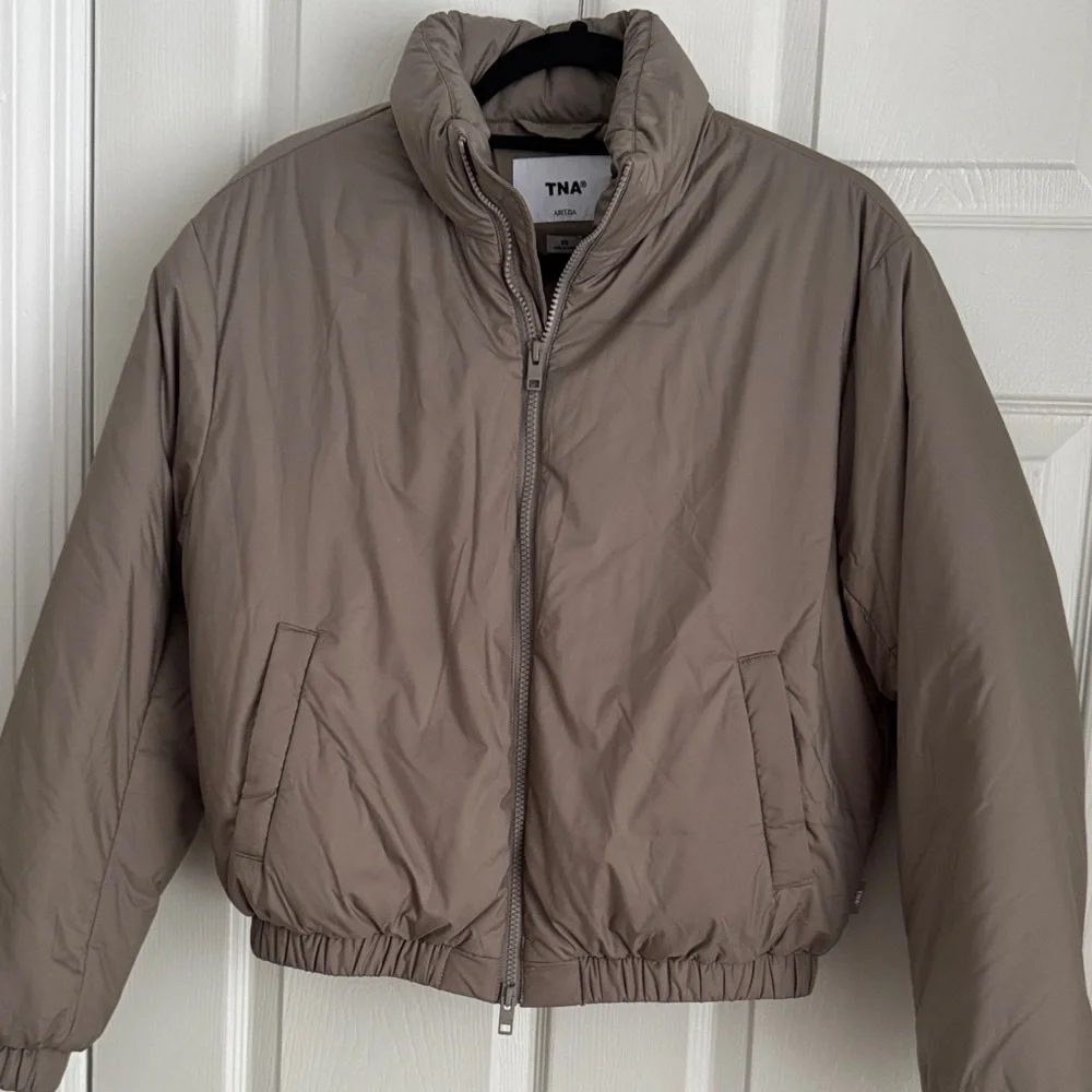Aritzia Chelsea Taupe Jacket puffer - Picture 1 of 8